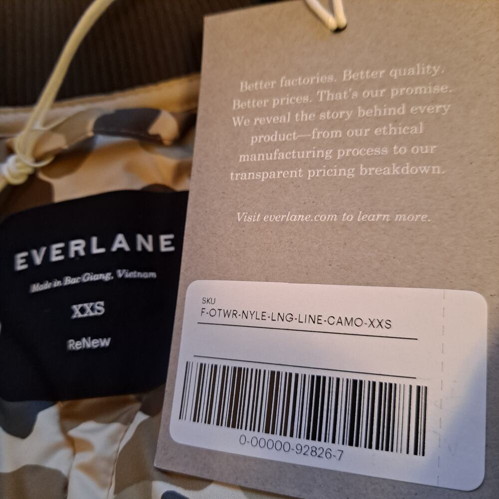 NWT Everlane The Renew Long Liner Zip Puffer Jacket Biscotti Camo Women Size XXS - Picture 13 of 14